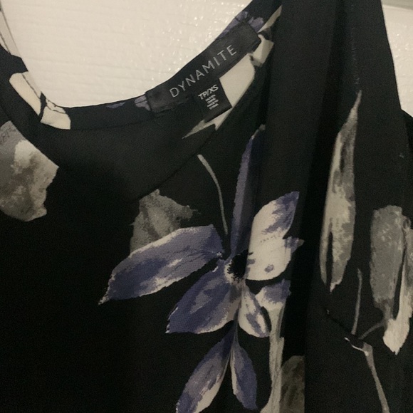 Off the shoulder blouse - Picture 2 of 4